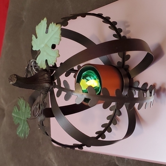 Metal Pumpkin Candle Holder - in‎ the Middle - Picture 4 of 6